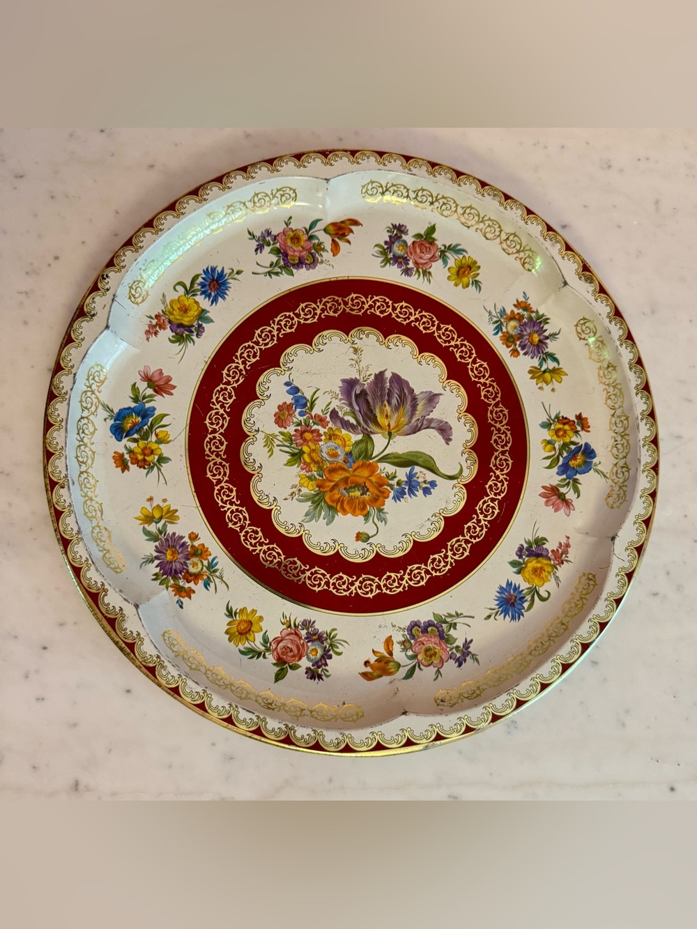 Vintage Daher Floral Decorative Circular Metal Serving Tray in Red, Gold